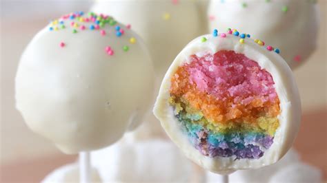 9 Adorable, Craveable Cake Pop Recipes