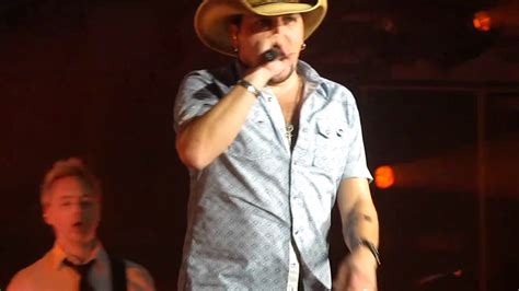 Jason Aldean_Hicktown Live - YouTube