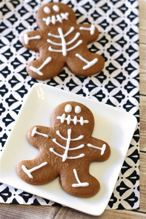 gluten free vegan gingerbread skeleton cookies - Sarah Bakes Gluten Free