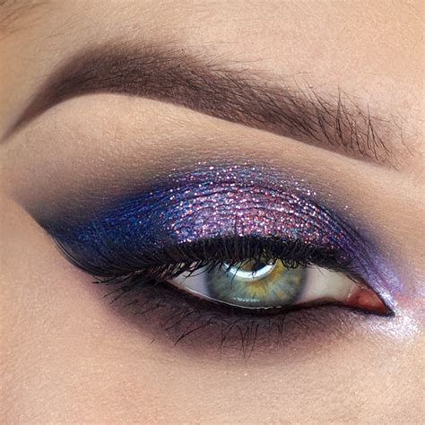 A Collection of 40 Best Glitter Makeup Tutorials and Ideas 2024 - Pretty Designs