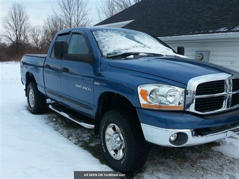 2006 Dodge Ram 2500 Slt Crew Cab Pickup 4 - Door 5. 7l