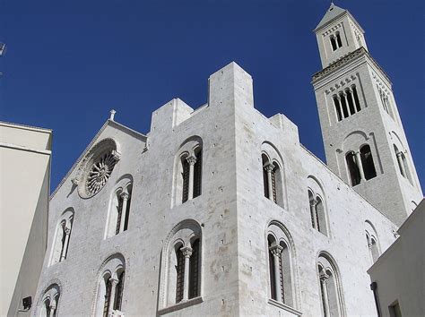 10 of the Best Tourist Attractions in Bari