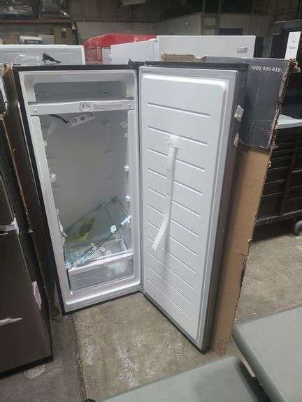 Vissani 7 cu ft Convertible Refrigerator or Freezer - NW Asset Services