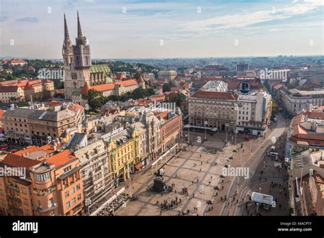 Zagreb old town Square Stock Photo - Alamy