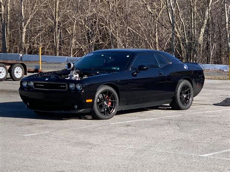 2009 Dodge Challenger SRT8 1/4 mile Drag Racing timeslip specs 0-60 ...