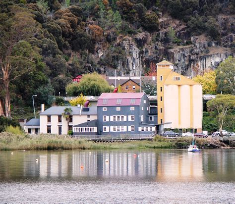 Tamar River,Launceston,Tas - love these pics - so close to our house ...