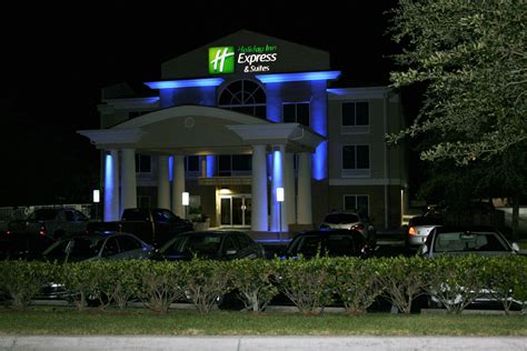 Holiday Inn Express & Suites Brooksville West, an IHG Hotel, 14112 Cortez Blvd, Brooksville, FL ...