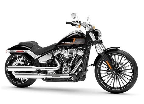 2024 Harley Davidson Breakout 117 Exhaust - Lesya Octavia