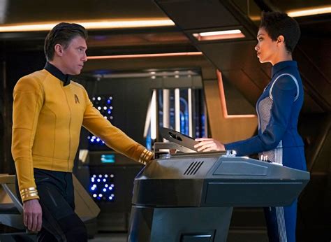 Star Trek Discovery Season 2: Anson Mount on Captain Pike | Collider