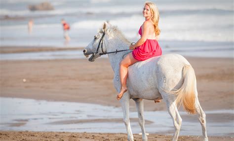 Beach Horseback Ride and Tubing Cruise Excursion in Ocho Rios