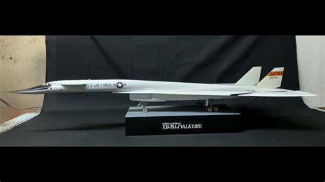 XB-70A-1 Valkyrie 1:72 Scale Model Kit By AMT Finished - YouTube