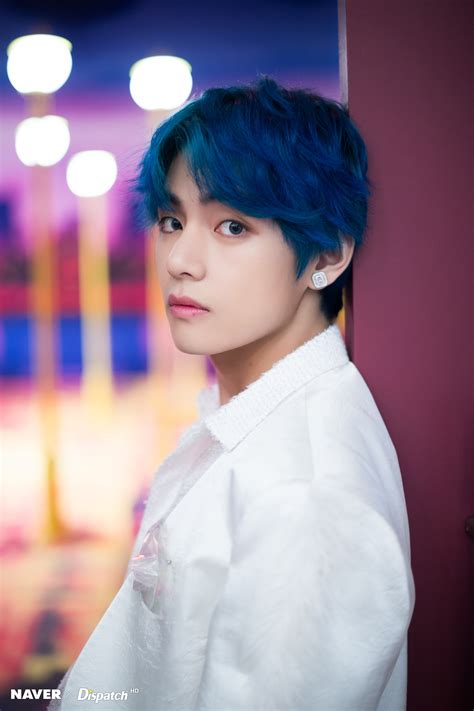 V (Kim Taehyung) Image #187876 - Asiachan KPOP Image Board