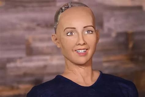 Sophia Robot Yang Bisa Berpikir Seperti Manusia - Blognya Asep