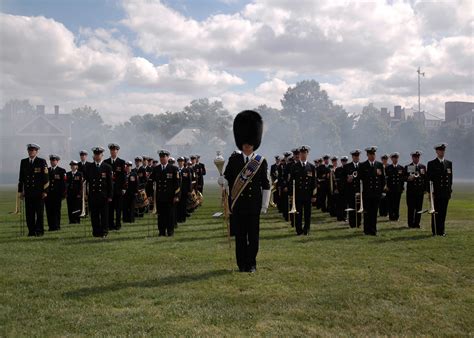 File:US Navy 071001-N-0773H-034 The United States Navy Ceremonial Band, under the direction of ...