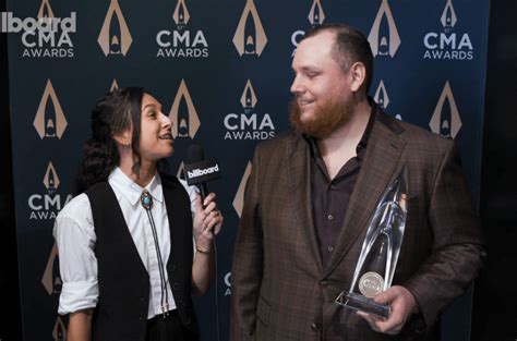 Luke Combs on Winning Single of The Year for "Fast Car"