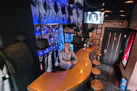 Standing Room Only as Canada's smallest bar opens in The Ward : r/Guelph