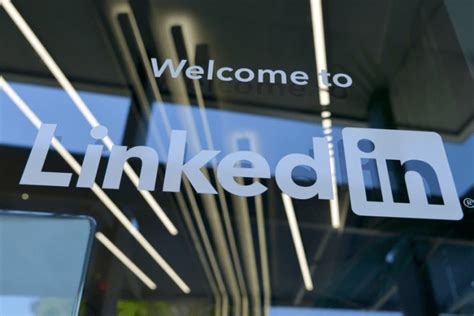 LinkedIn Premium: Is It Worth the Price - Dignited