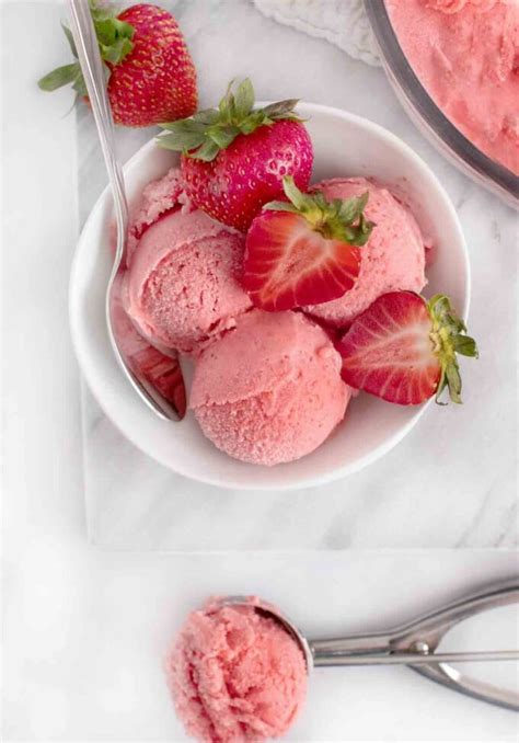 The Best and Easiest Strawberry Gelato Recipe - Chef Dennis