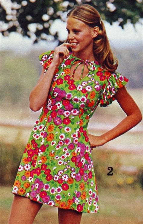 Vintage Fashion and Beauty - Bright floral print dress, 1973. (♥) | 70s ...