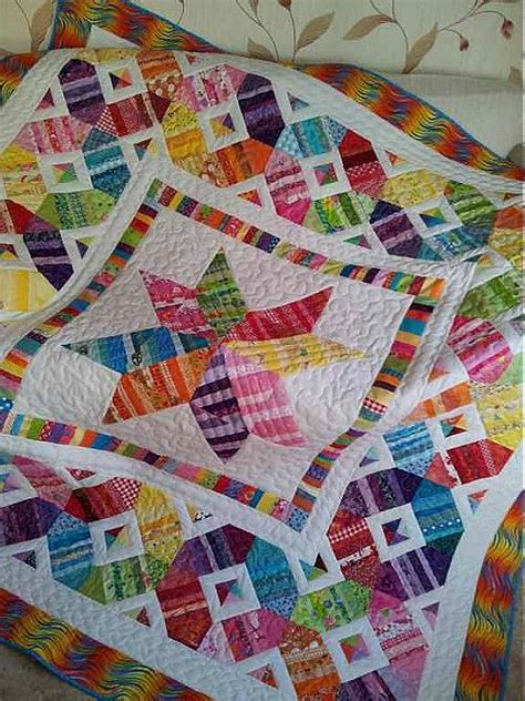 Izy's Scrap Happy Star Quilt Pattern - Quilting Digest