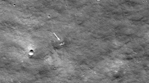 NASA moon orbiter spots crash site of Russia's failed Luna-25 lander ...