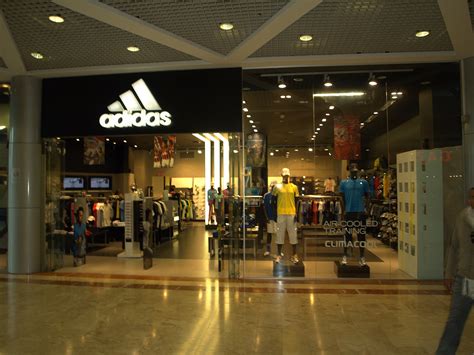 चित्र:Adidas store in Tel Aviv Israel.jpg - विकिपीडिया