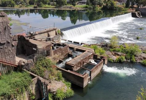 Oregon water district prepared to fight conservationists to keep Winchester Dam