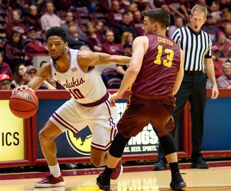 Men’s basketball: Defense propels Southern past Loyola Ramblers – The ...