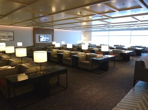 SYD: Singapore Airlines Business Class Lounge Sydney | Loungeindex ...