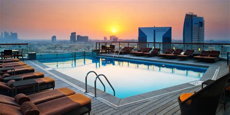 You can now rent a hotel rooftop pool in Dubai for you and your friends to enjoy – Emirates Woman