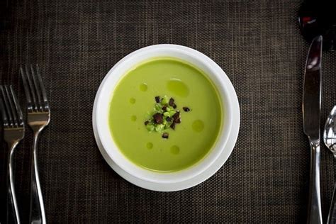 Pea and Mint Soup with Crispy Ham - Spanish Sabores