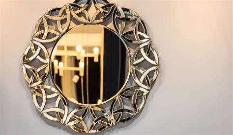 Mirror frame designs ideas to brighten up your space