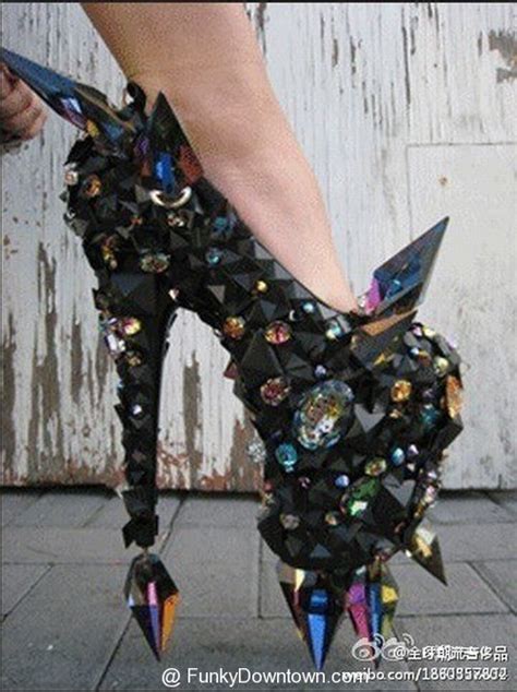 Crazy Heels | Fashion Courts