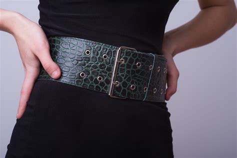 What is a Wide Cinch Belt? | Belt Hatch