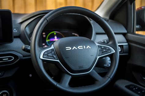 Dacia Jogger Hybrid review – Automotive Blog