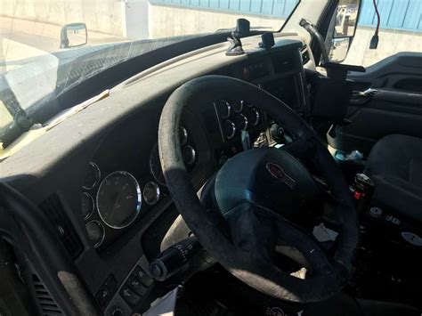 2017 Kenworth T680 Dashboard Assembly For Sale | Kansas City, MO ...