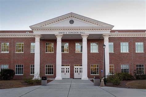 UNCW prepares to launch online supply chain master's degree | WilmingtonBiz