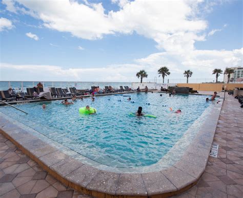 HOLIDAY INN RESORT DAYTONA BEACH OCEANFRONT $71 ($̶1̶2̶7̶) - Updated 2019 Prices & Hotel Reviews ...