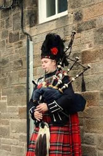 10 Facts about Bagpipes - Fact File