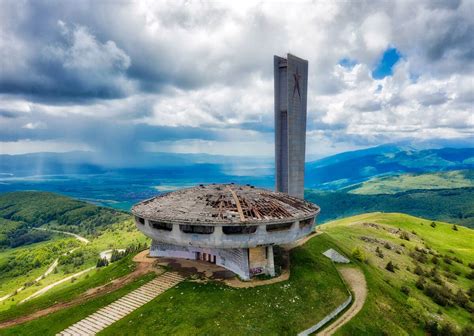 Where To Visit the Most Beautiful Abandoned Places in the World