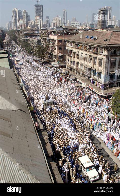 Mumbai, India. 18th Jan, 2014. Indian Muslims join the funeral procession of the spiritual ...