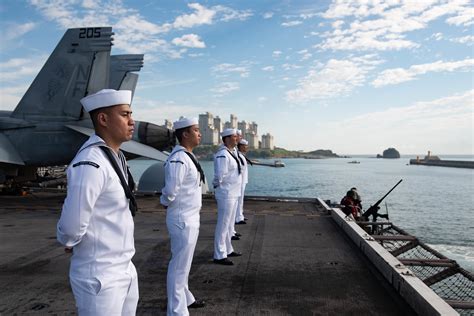 USS Ronald Reagan arrives in Busan for first time since 2017 > U.S. Pacific Fleet > News