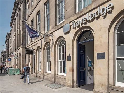 Travelodge Edinburgh Central Waterloo Place, Edinburgh New Town | What's On Edinburgh