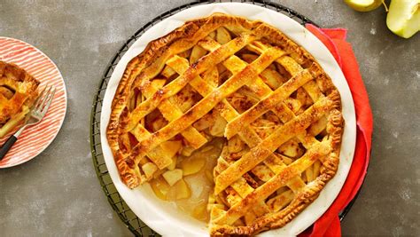 Easy Lattice Apple Pie | Giant Food