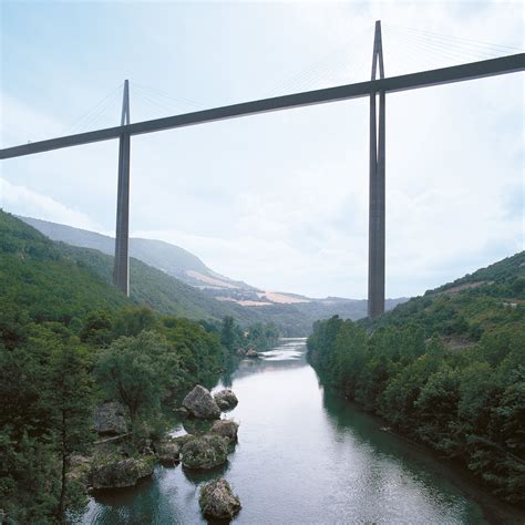 Millau Viaduct | Architecture Projects