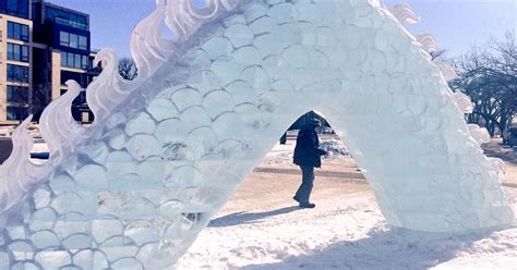 Smokin' hot: Ice dragon sculpture dazzles