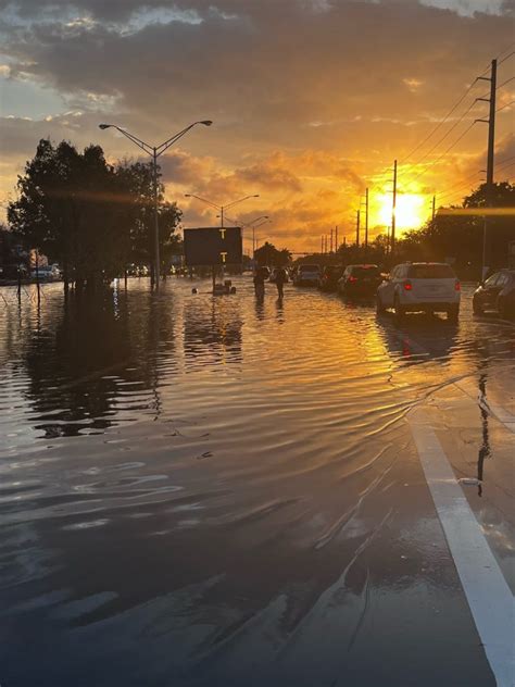 USA – Flash Floods in South Florida After 650mm of Rain in 24 Hours ...