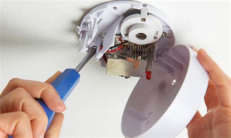 How To Reset Smoke Detectors | Home Security Store