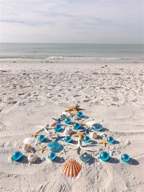 94 best Beach Christmas Photography Ideas images on Pinterest | Coastal christmas, Christmas ...