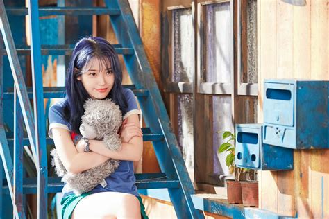 IU Blueming Wallpapers - Wallpaper Cave